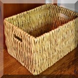 D085. Storage basket.  